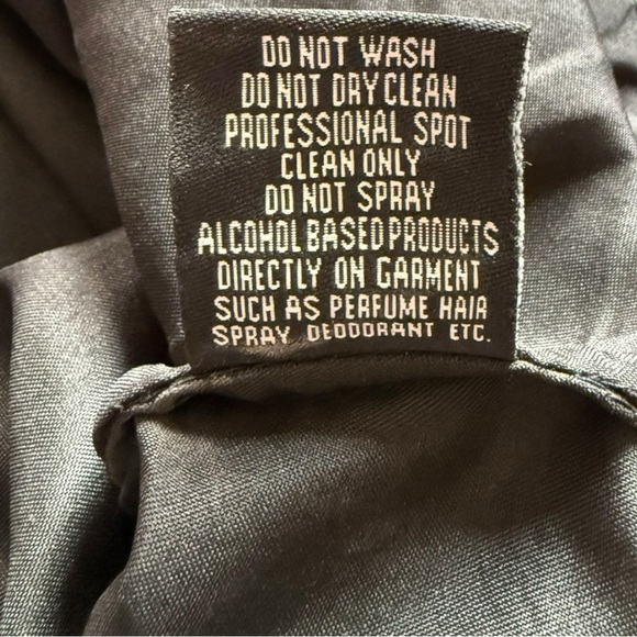 JKARA Black/Luster Grey Beaded Top - NWT - Picture 8 of 9